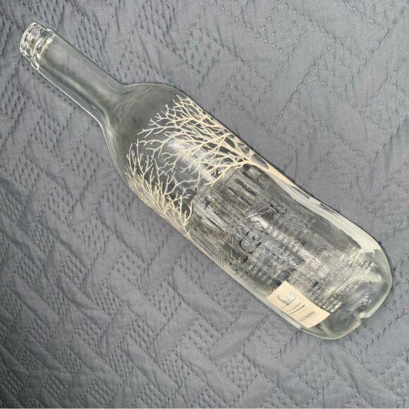 Elegant Clear Glass Art Bottle - Picture 4 of 4
